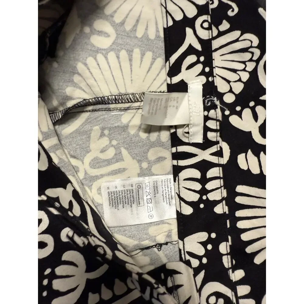 H&M Floral Ankle Stretch Pants - Black & White - Size 6